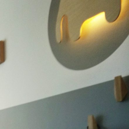 Παιδικό δωμάτιο προσχολικής ηλικίας με στοιχεία Montessori