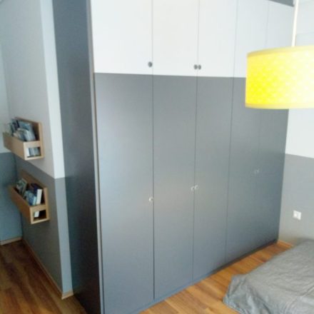 Παιδικό δωμάτιο προσχολικής ηλικίας με στοιχεία Montessori